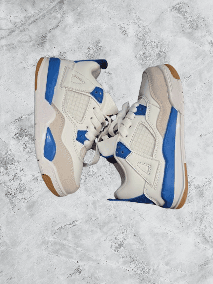 Retro 4 Blue and White